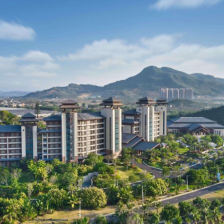 Отель Doubletree By Hilton Lingshui Hot Spring Экстерьер фото