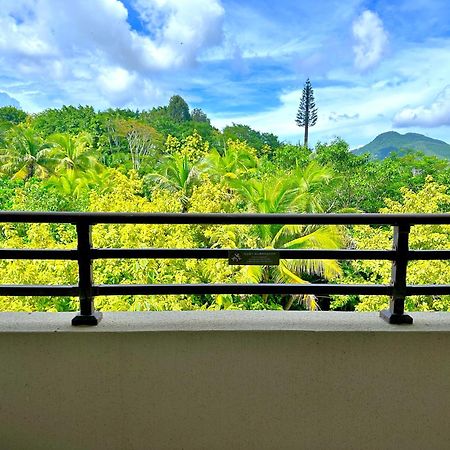 Отель Doubletree By Hilton Lingshui Hot Spring Экстерьер фото