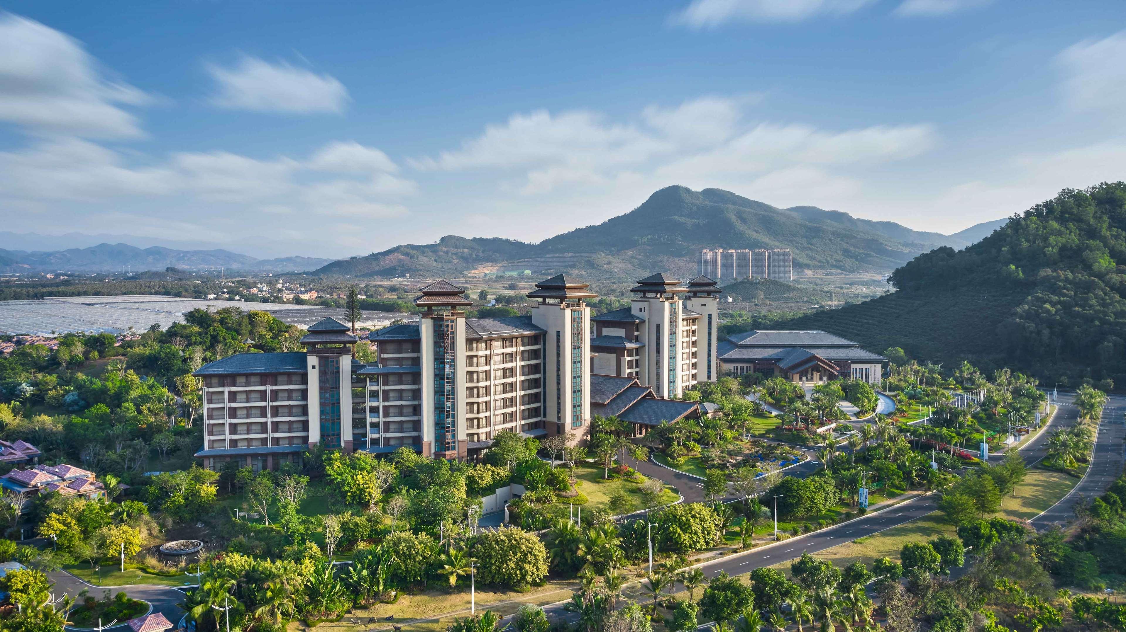 Отель Doubletree By Hilton Lingshui Hot Spring Экстерьер фото